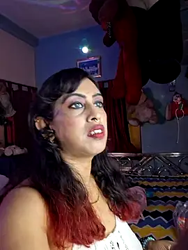 Love Beauty01 online show from 24, 6, 2026