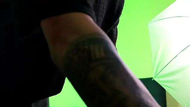 AlphaMasterXxx online show from 11, 11, 2025