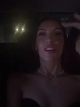 MilaRenee online show from 13, 9, 2025