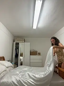 MilaRenee online show from 21, 9, 2025