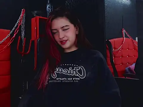 Snapshot of MaviceMur chatting on 24, 9, 2025 MaviceMur online show from 24, 9, 2025