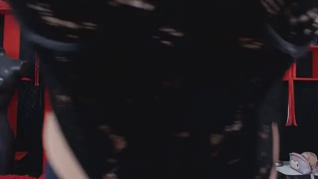 Snapshot of MaviceMur chatting on 17, 10, 2025 MaviceMur online show from 17, 10, 2025