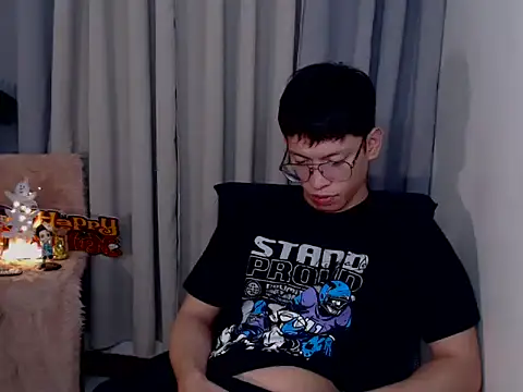 Snapshot of pinkcock_froi2305 chatting on 22, 10, 2025 pinkcock froi2305 online show from 22, 10, 2025