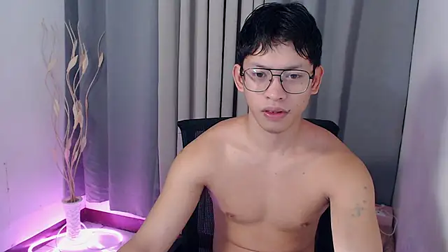 pinkcock froi2305 online show from 30, 4, 2026