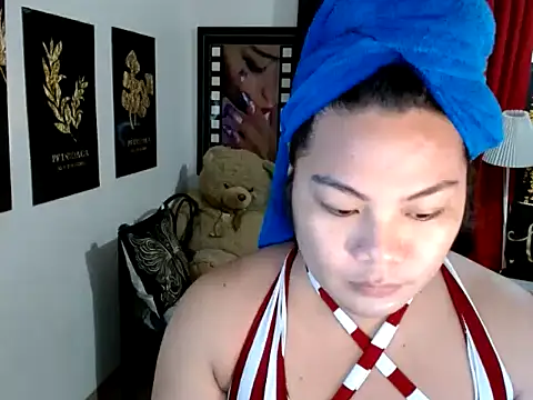 TSbrianaHugeCock online show from 18, 4, 2026