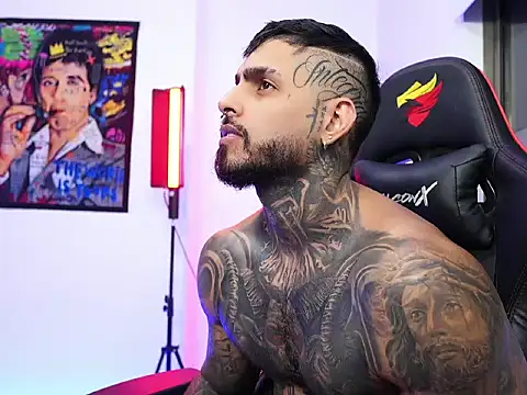 logan hugh8 online show from 28, 10, 2025