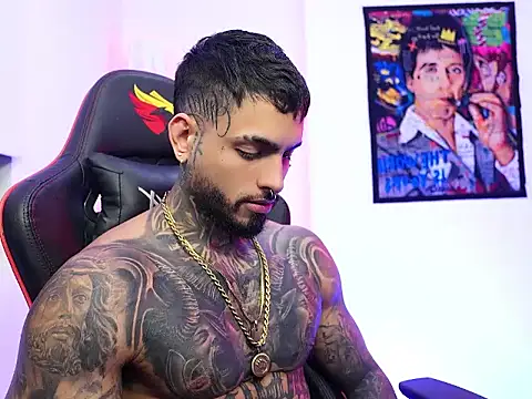 logan hugh8 online show from 24, 11, 2025