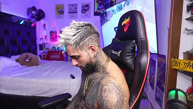 logan hugh8 online show from 12, 3, 2026