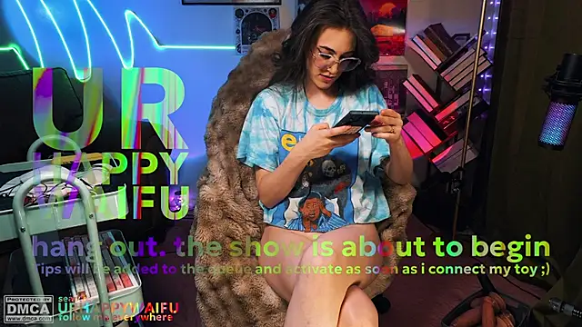 urhappywaifu online show from 21, 4, 2026