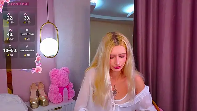 Monica Leen online show from 19, 9, 2025