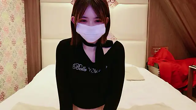 NANA chan 1 online show from 18, 10, 2025