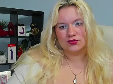 Snapshot of samantha_darling chatting on 3, 6, 2026 samantha darling online show from 3, 6, 2026