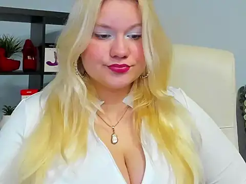 Snapshot of samantha_darling chatting on 15, 6, 2026 samantha darling online show from 15, 6, 2026