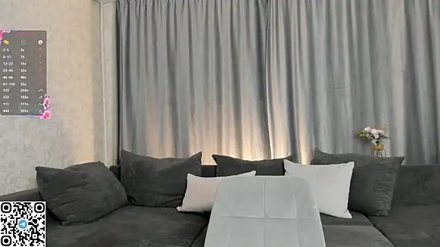 NyxaThorn online show from 11, 9, 2025