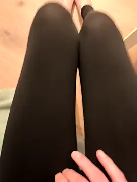 luckylover2024 online show from 15, 4, 2026