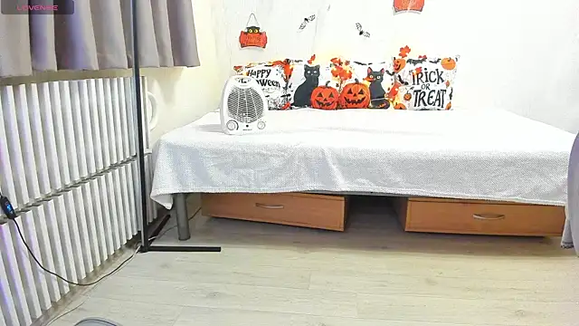 MilisaSweet777 online show from 24, 10, 2025