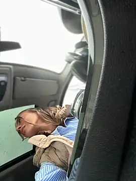  JessyRey  online show from 9, 10, 2025