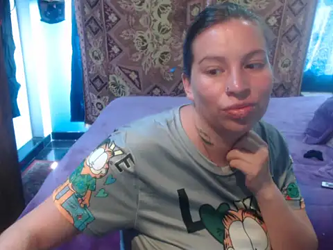 cloequeen15 online show from 26, 4, 2026