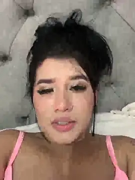 Snapshot of Aliciawhitee chatting on 26, 10, 2025 Aliciawhitee online show from 26, 10, 2025