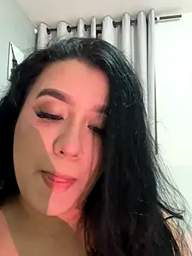 Snapshot of Aliciawhitee chatting on 27, 10, 2025 Aliciawhitee online show from 27, 10, 2025