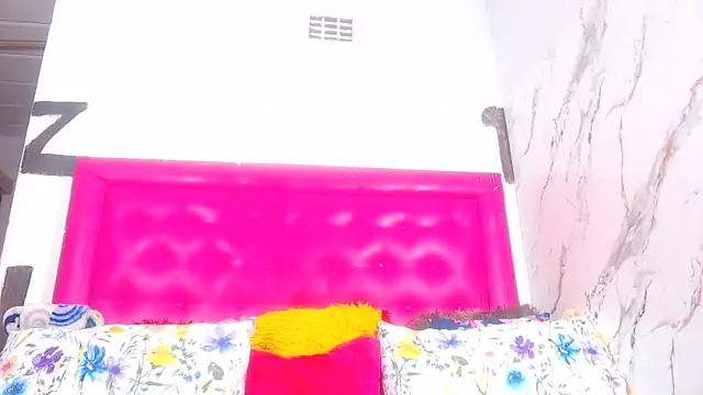 LoloQueen5 online show from 1, 7, 2026