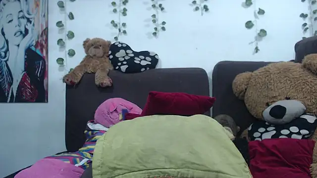 Samanta milf84 online show from 26, 4, 2026