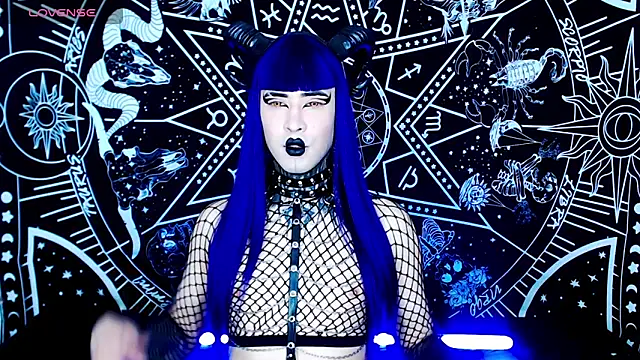 naomi satan online show from 2, 10, 2025