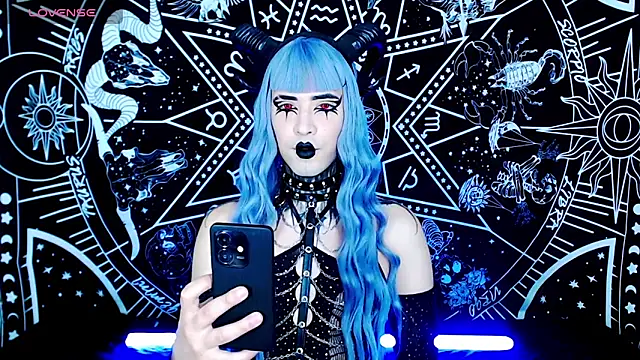 naomi satan online show from 7, 10, 2025