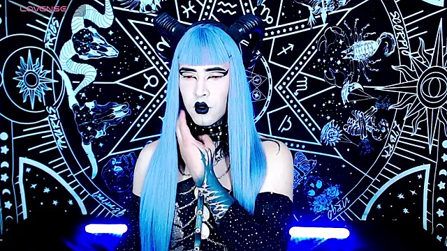 naomi satan online show from 21, 10, 2025