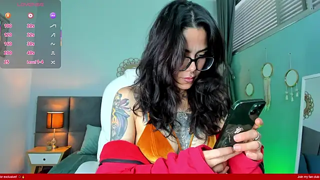 Esmeralda CO online show from 4, 3, 2026