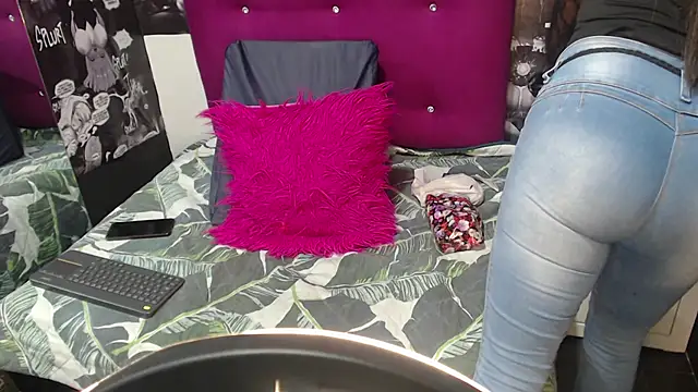 Snapshot of canela_a73 chatting on 20, 9, 2025 canela a73 online show from 20, 9, 2025