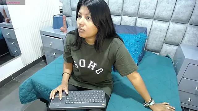 Snapshot of canela_a73 chatting on 14, 10, 2025 canela a73 online show from 14, 10, 2025