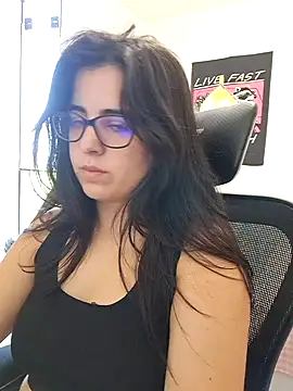 CutteGirl99 online show from 10, 10, 2025