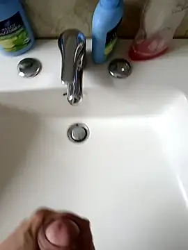 Empi19cm online show from 8, 9, 2025