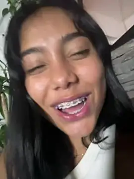 Milaa Star  online show from 1, 8, 2026