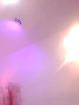 Alisson Milf online show from 19, 4, 2026