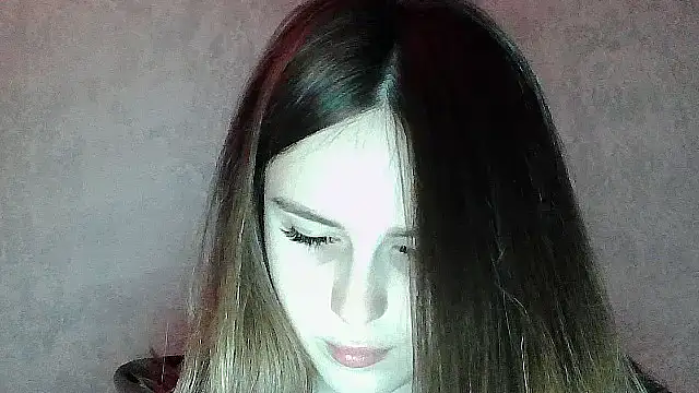 SweetLoraa online show from 20, 4, 2026