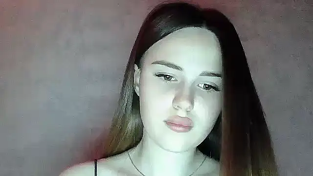 SweetLoraa online show from 26, 5, 2026