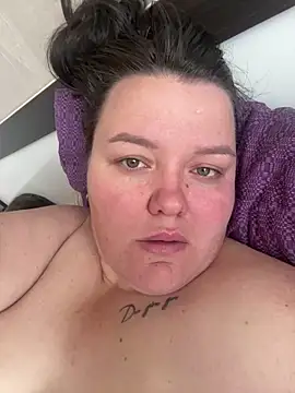 SunnyLeila2101 online show from 6, 5, 2026