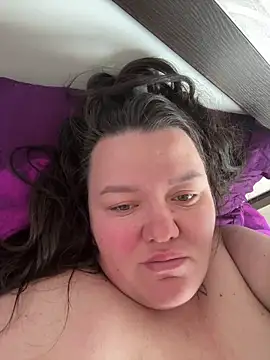 SunnyLeila2101 online show from 12, 5, 2026