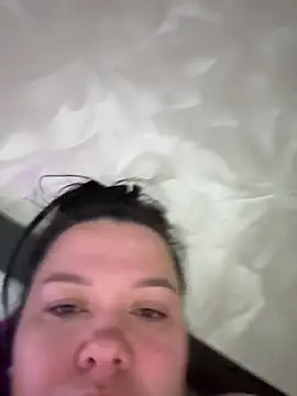 SunnyLeila2101 online show from 15, 5, 2026