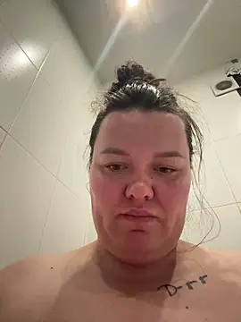 SunnyLeila2101 online show from 6, 6, 2026