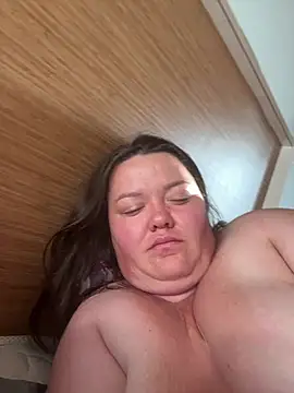 SunnyLeila2101 online show from 28, 6, 2026
