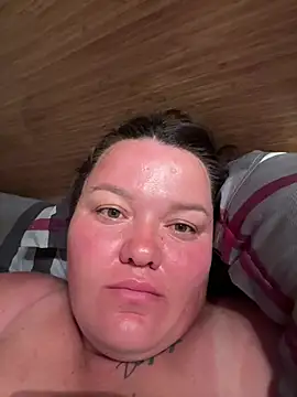 SunnyLeila2101 online show from 2, 7, 2026