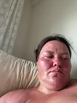 SunnyLeila2101 online show from 14, 7, 2026