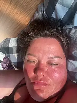 SunnyLeila2101 online show from 18, 7, 2026