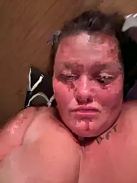 SunnyLeila2101 online show from 23, 7, 2026