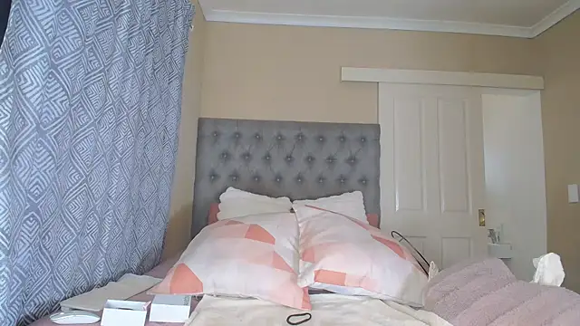 nanababe1 online show from 22, 4, 2026