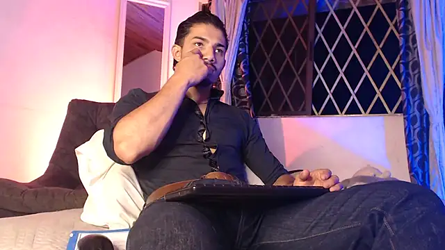 ArturoCardona  online show from 26, 4, 2026