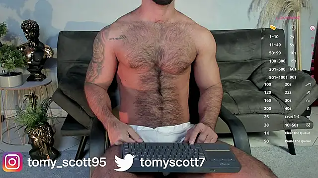 Snapshot of tomy_scott chatting on 4, 12, 2025 tomy scott online show from 4, 12, 2025